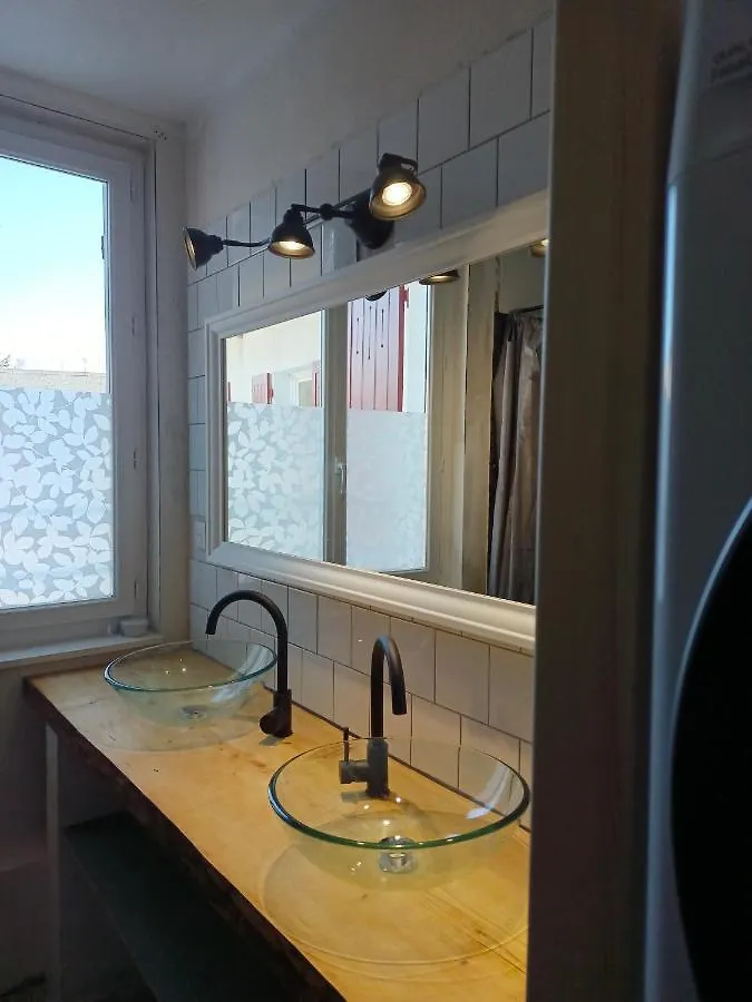 Gite Redrooster Home - 160M2, 4 Ch, 2 Sdb, Fibre, Parking, Sauna, Bain A Remous Theys Holiday home