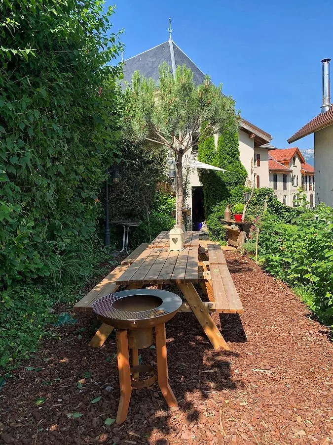 Holiday home Gite Redrooster Home - 160M2, 4 Ch, 2 Sdb, Fibre, Parking, Sauna, Bain A Remous Theys