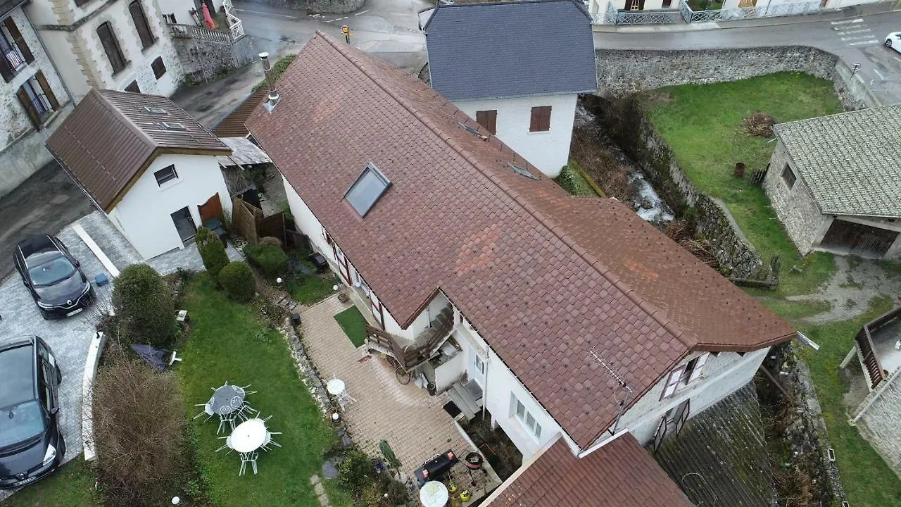 Gite Redrooster Home - 160M2, 4 Ch, 2 Sdb, Fibre, Parking, Sauna, Bain A Remous Theys Holiday home